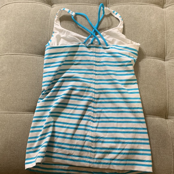 Lululemon tank- - Picture 2 of 3